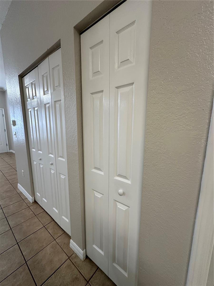 HUNTERS POINTE AT HUNTERS RESERVE A CONDO - Residential Lease