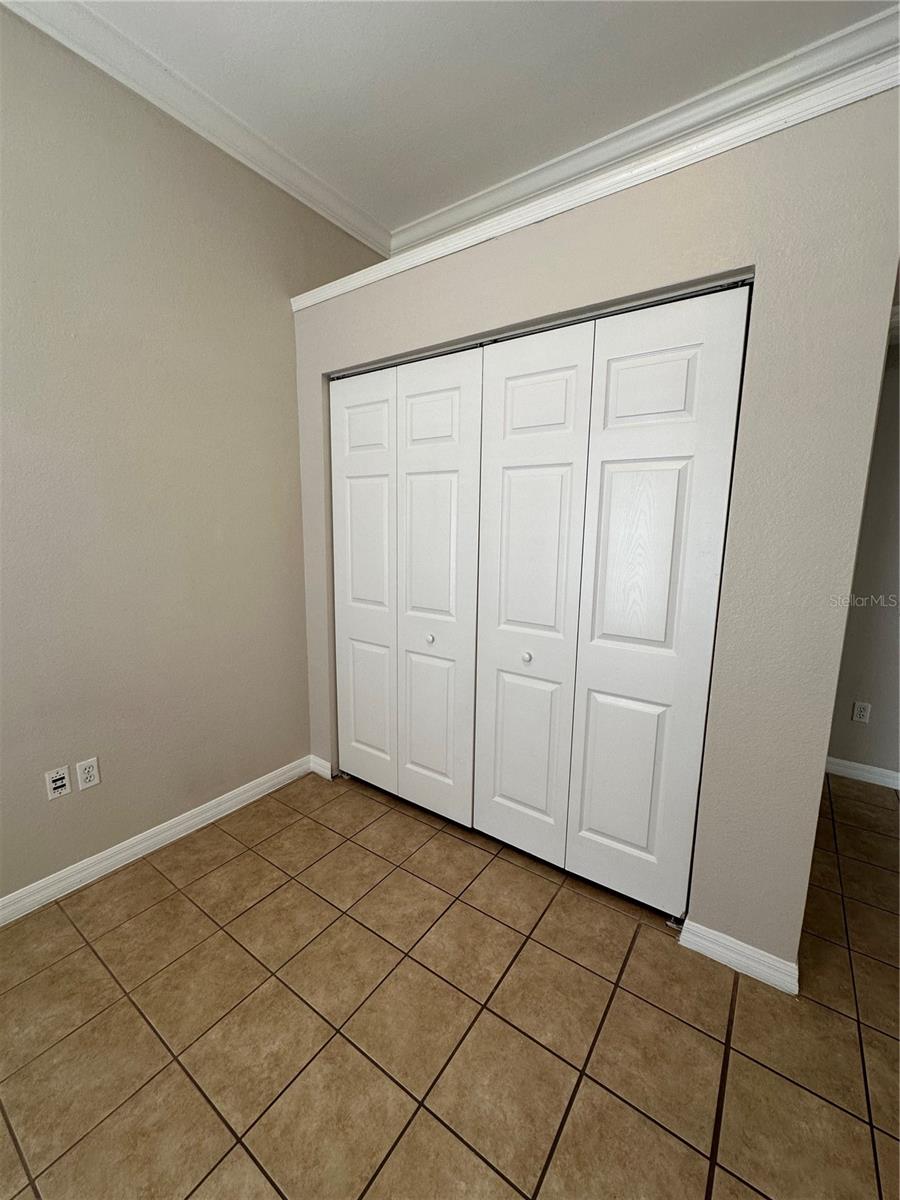 HUNTERS POINTE AT HUNTERS RESERVE A CONDO - Residential Lease