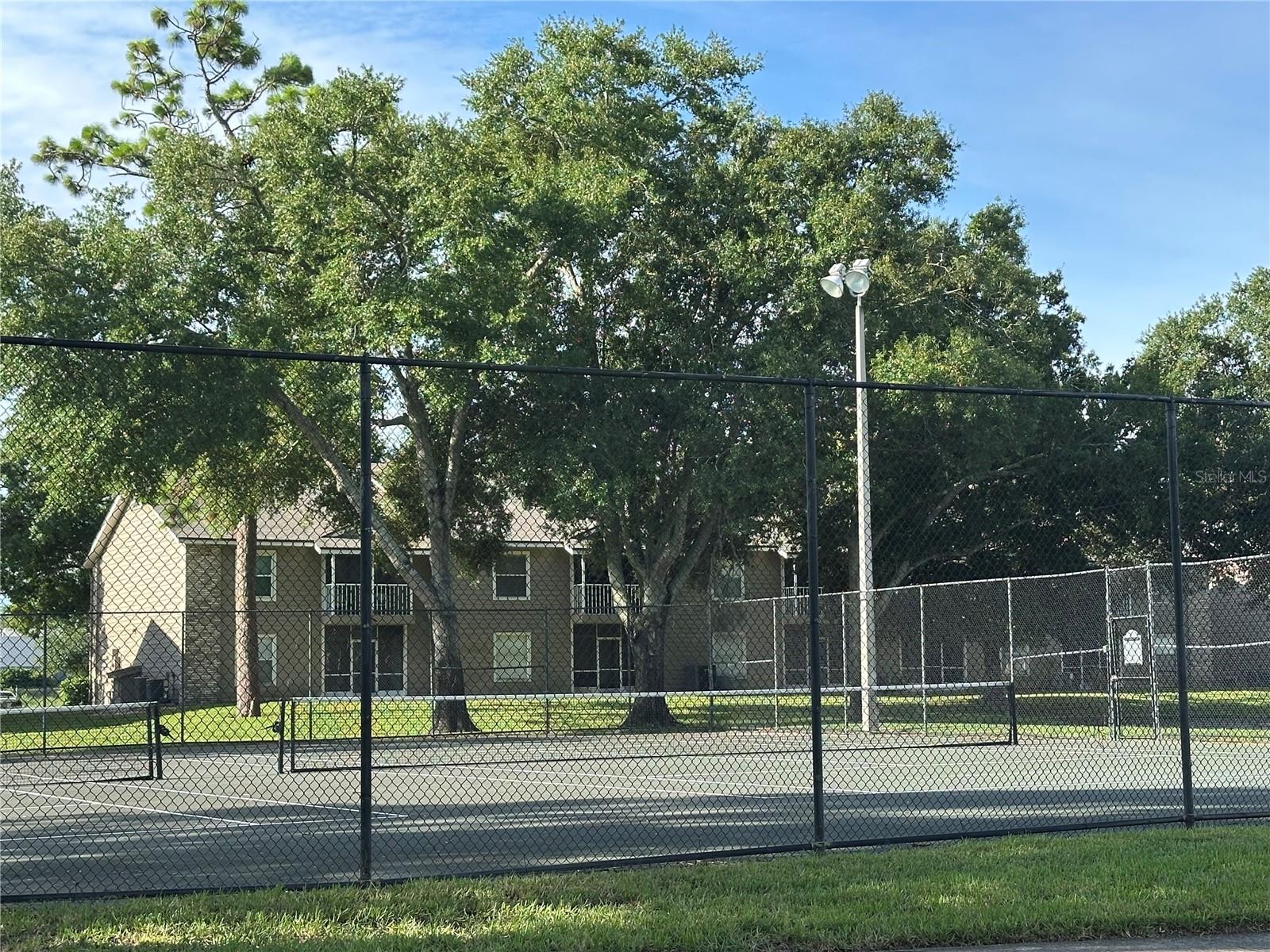 HUNTERS POINTE AT HUNTERS RESERVE A CONDO - Residential Lease