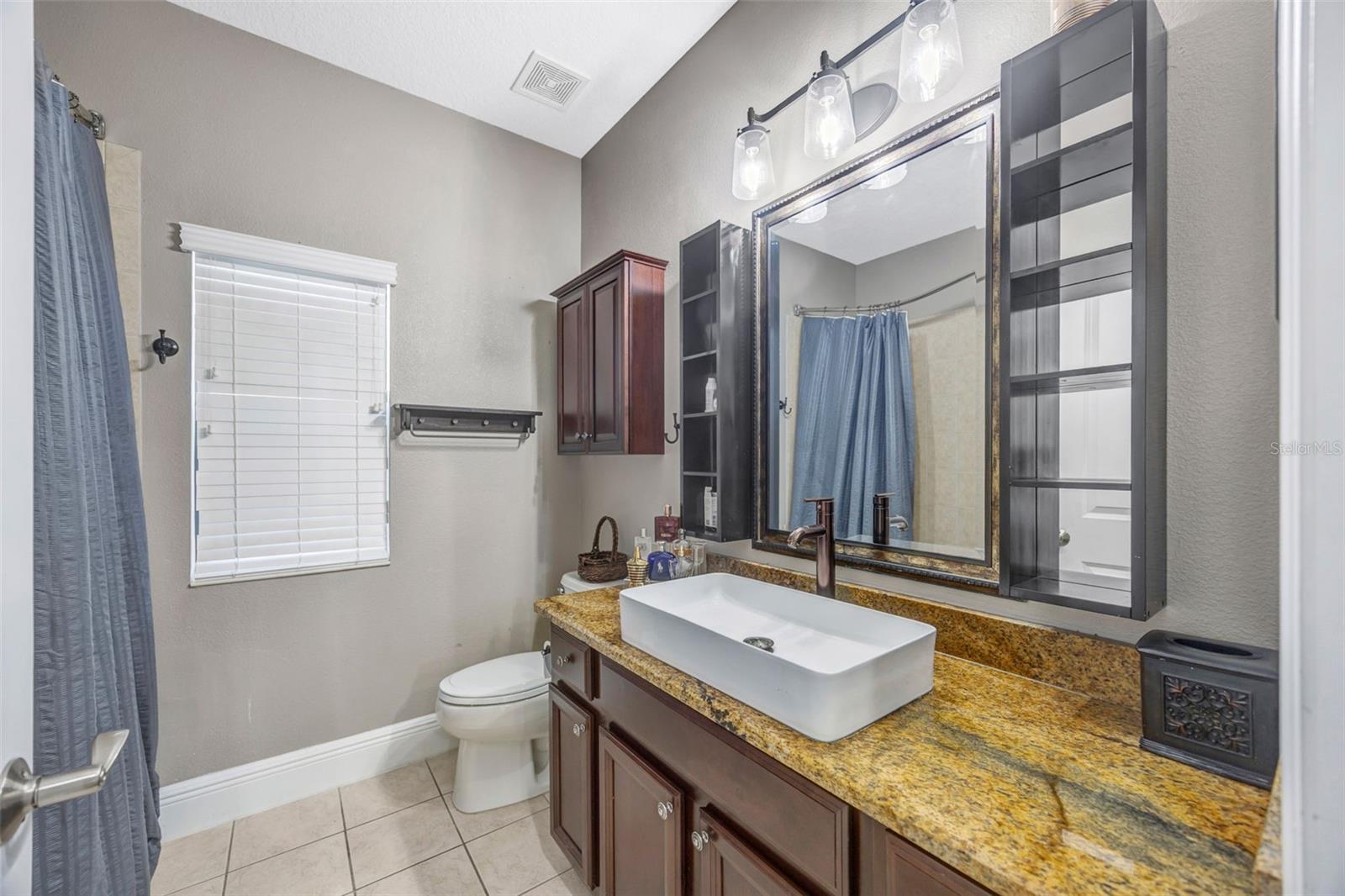 BASSETT CREEK ESTATES - Residential