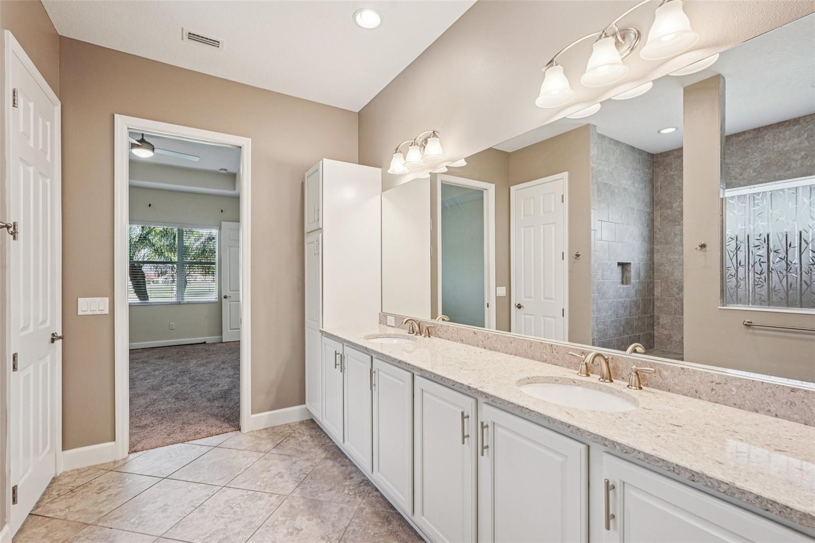 SUN CITY CENTER UNIT 274 & 2 - Residential