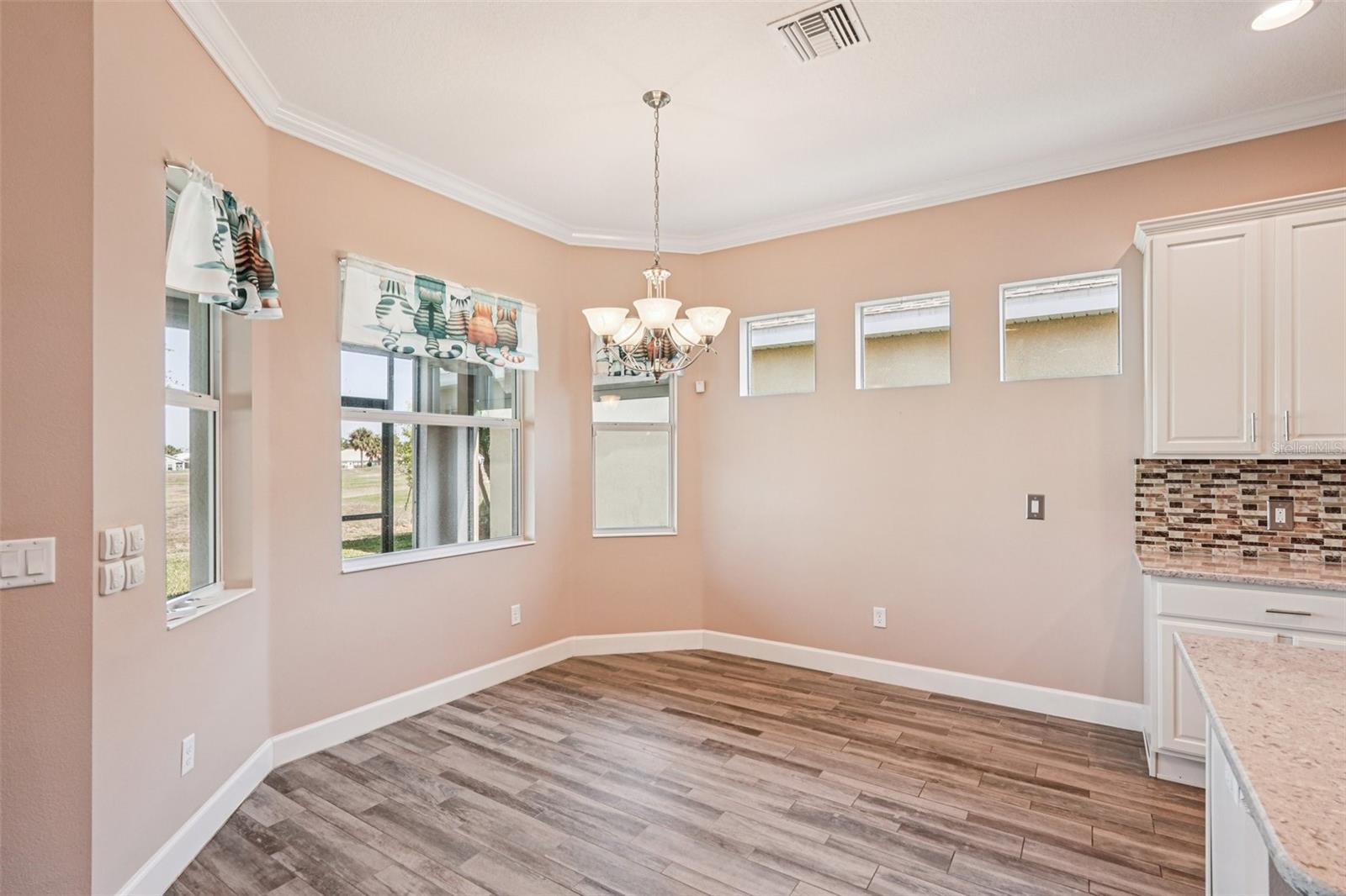 SUN CITY CENTER UNIT 274 & 2 - Residential