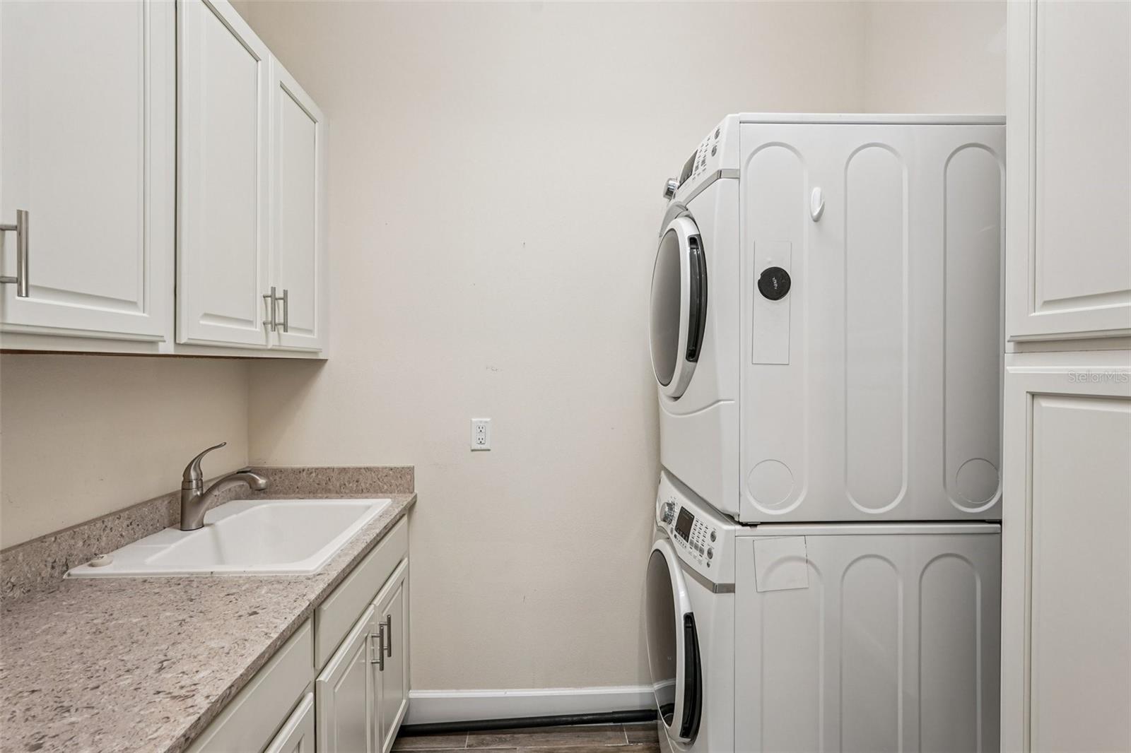 SUN CITY CENTER UNIT 274 & 2 - Residential