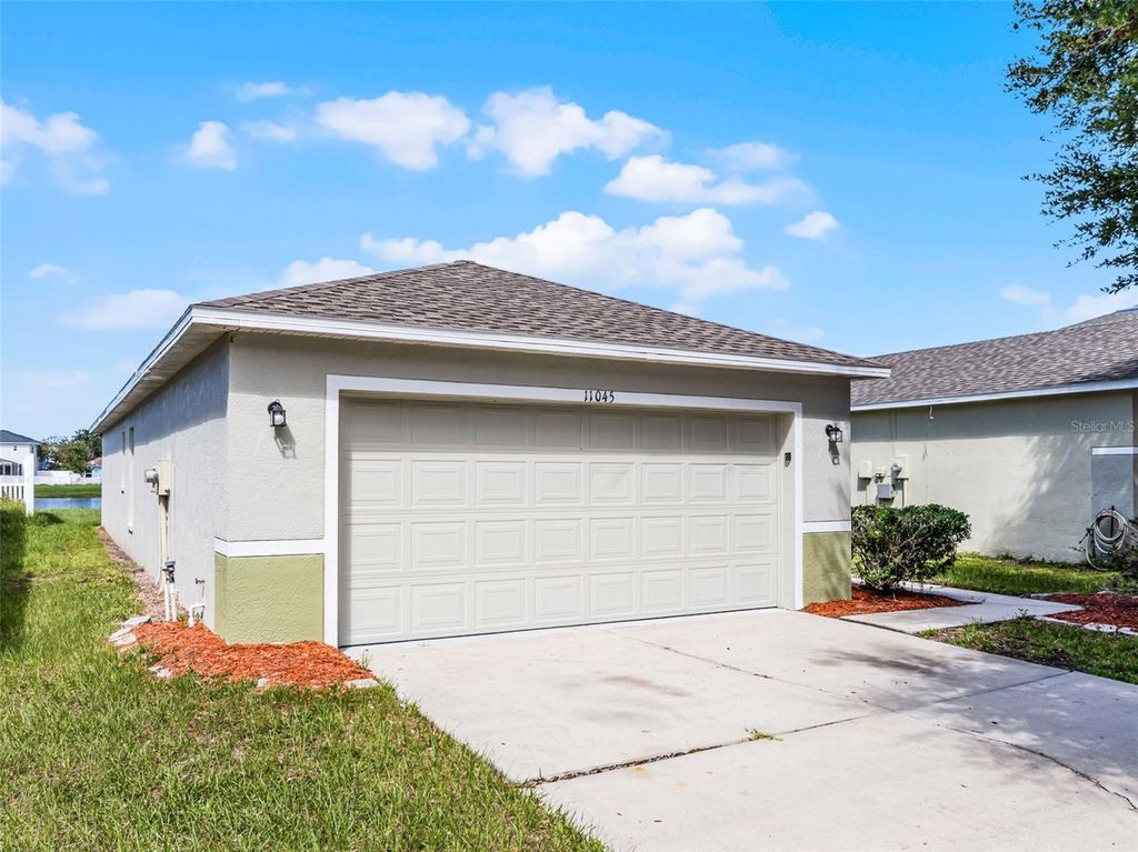 Photo of 11045 Golden Silence Drive, Riverview, FL 33579 (MLS # O6344554)