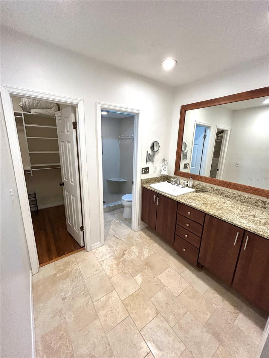 CREST VIEW - Residential Lease