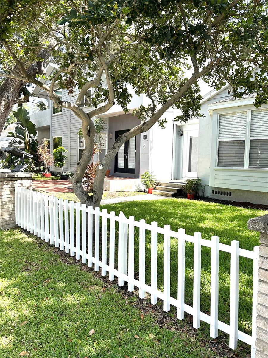 CREST VIEW - Residential Lease