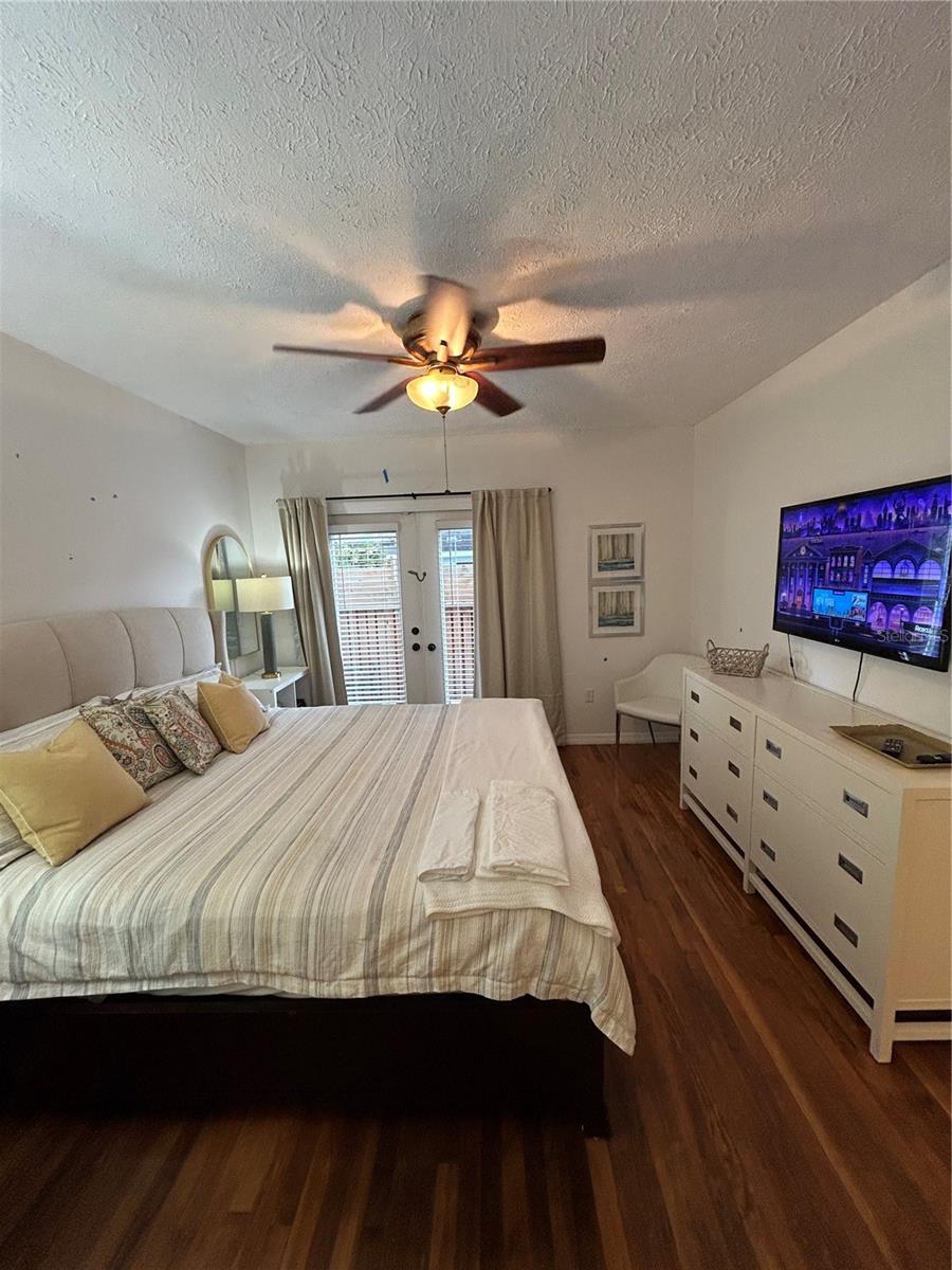 CREST VIEW - Residential Lease