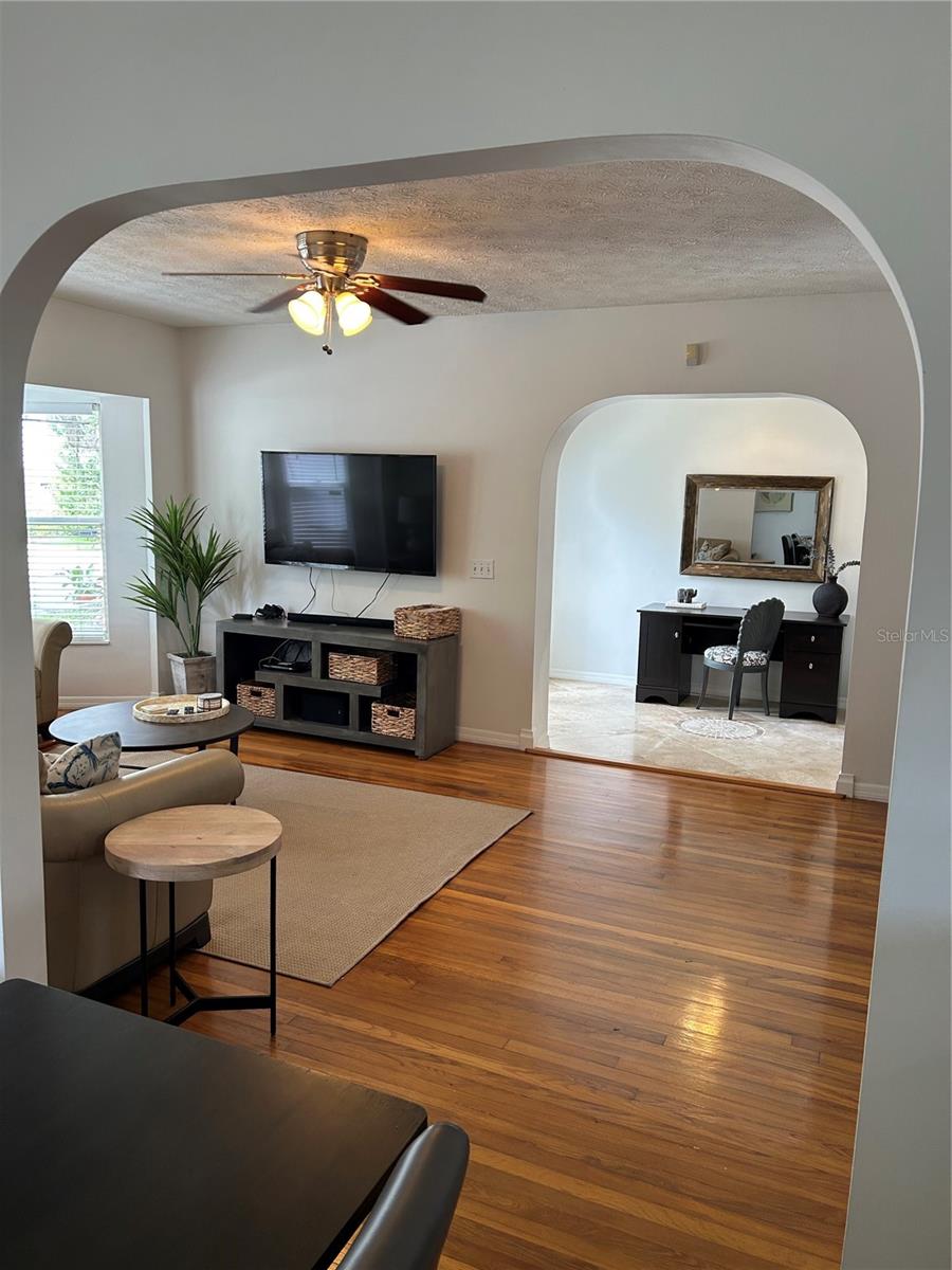 CREST VIEW - Residential Lease