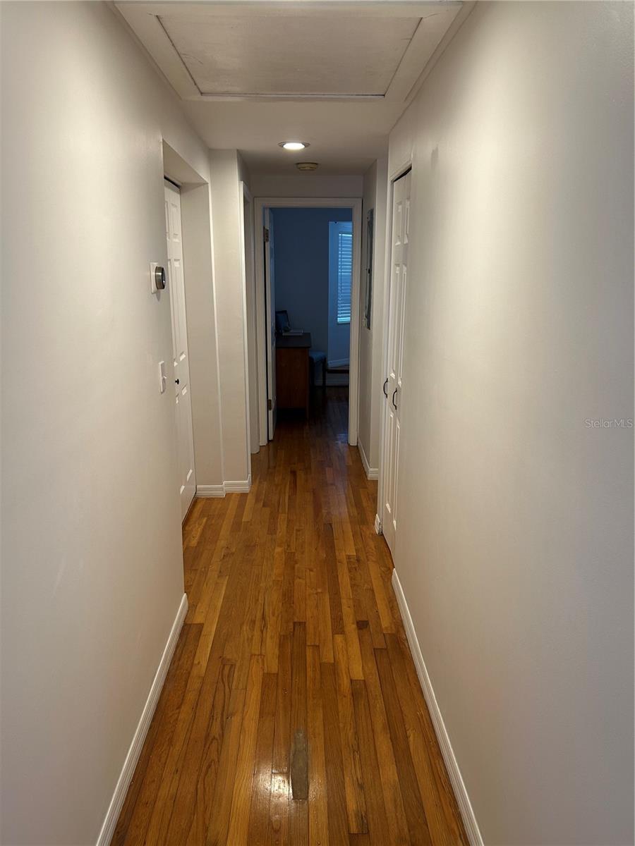 CREST VIEW - Residential Lease