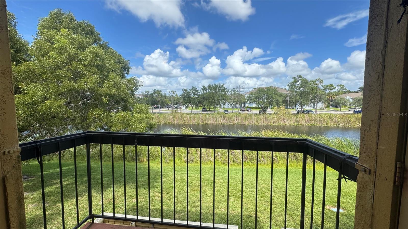 VILLAGE CRK - Residential Lease