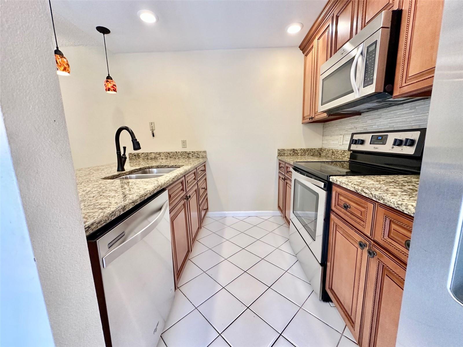 WEDGE WOOD OF PALM HARBOR - Residential Lease