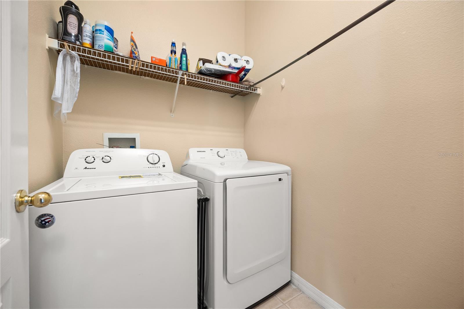 FLAGSHIP PARK A CONDO - Residential