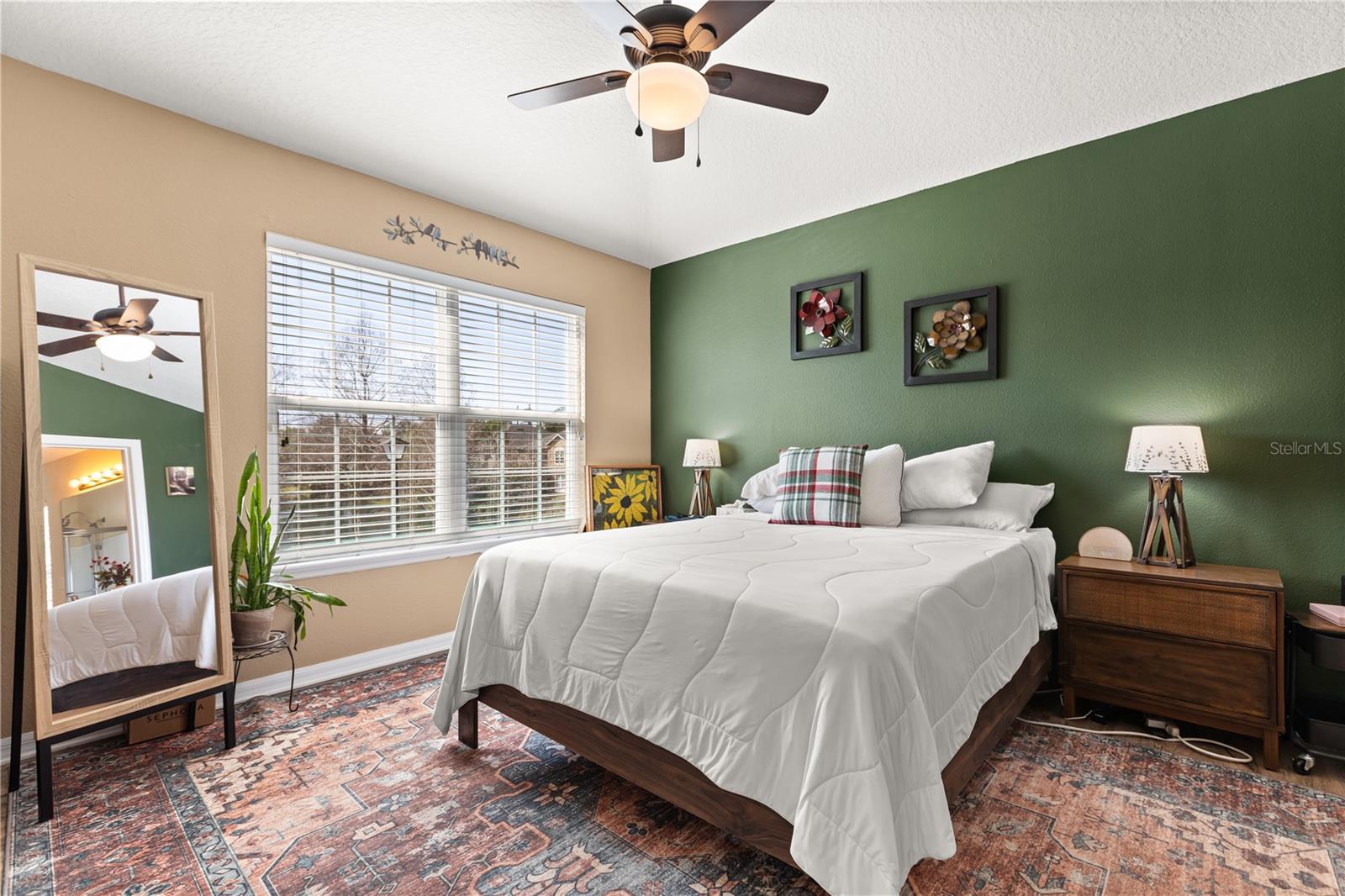 FLAGSHIP PARK A CONDO - Residential