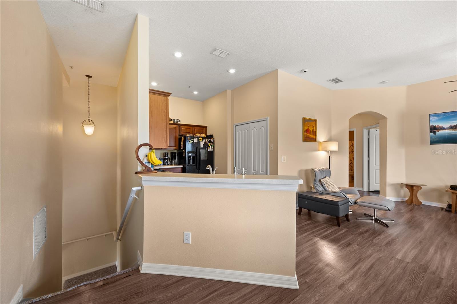 FLAGSHIP PARK A CONDO - Residential