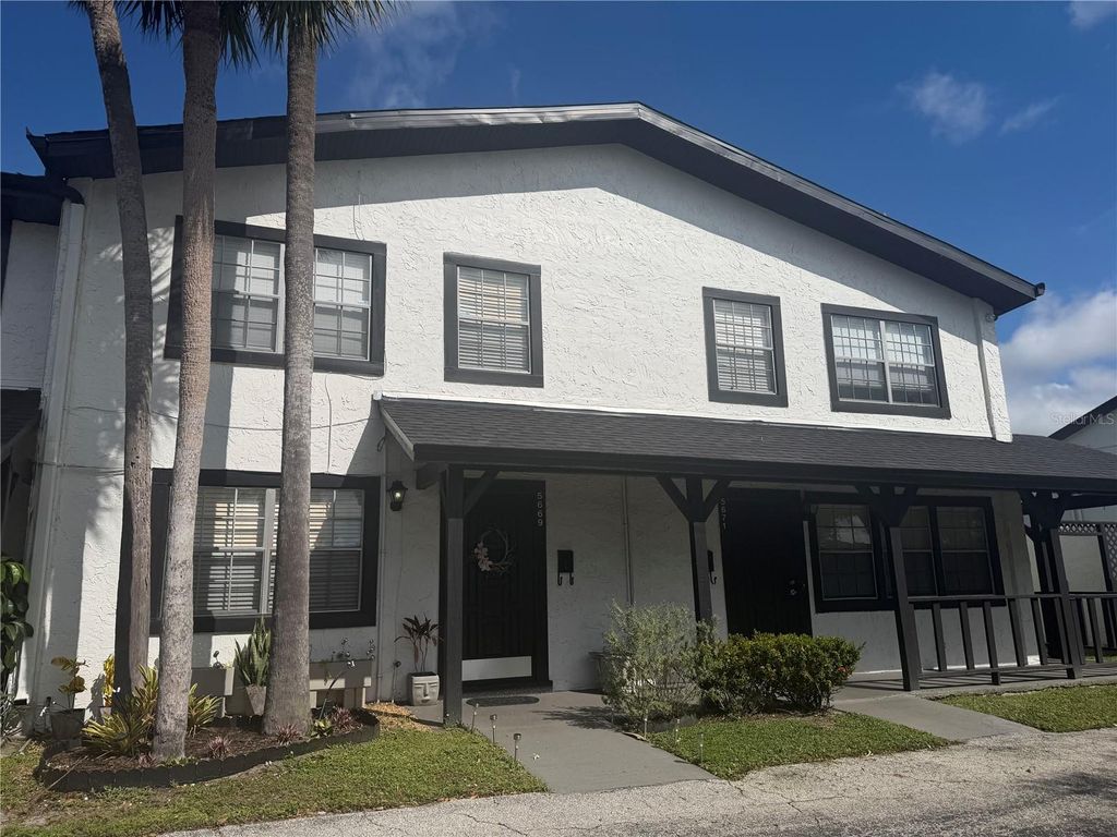 Photo of 5671 Charleston Street, Orlando, FL 32807 (MLS # O6354092)