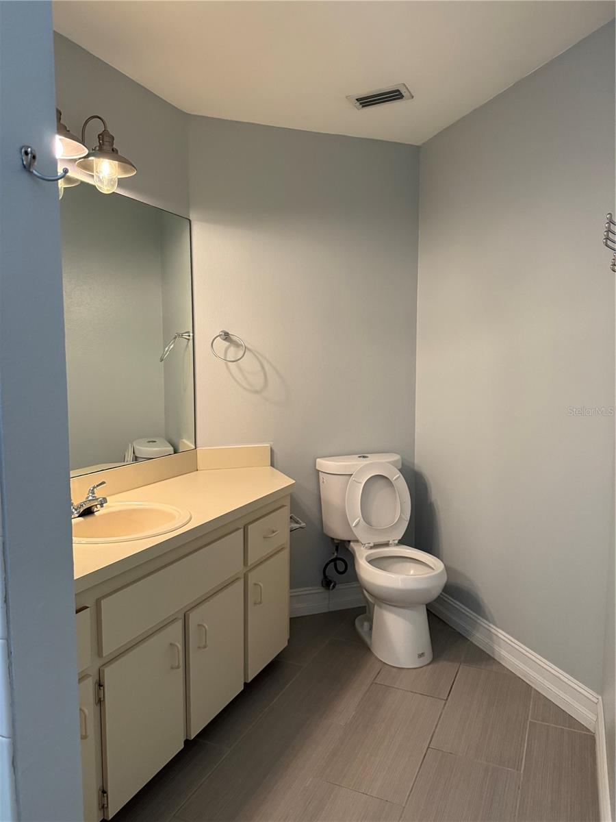 GREENWOOD PARK 2 - Residential Lease