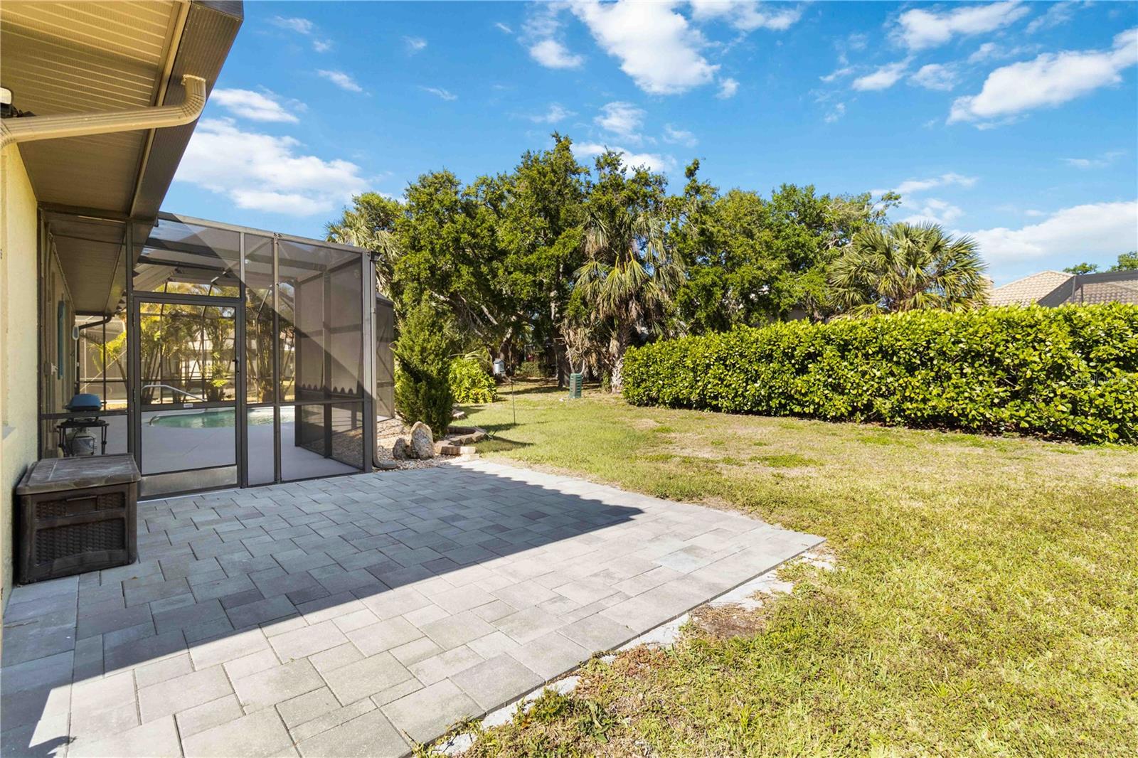 1118 DEARDON DRIVE