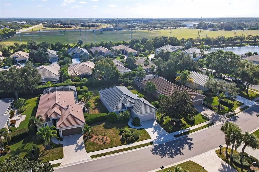 Photo of 5131 97th Street E, Bradenton, FL 34211 (MLS # A4672513)