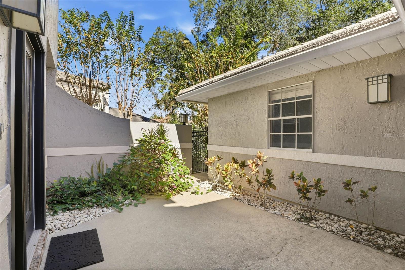 DEVON GREEN PH 1 - Residential Lease