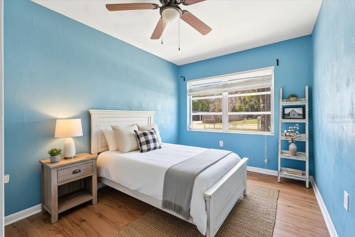 SHADOW LAWN - Residential