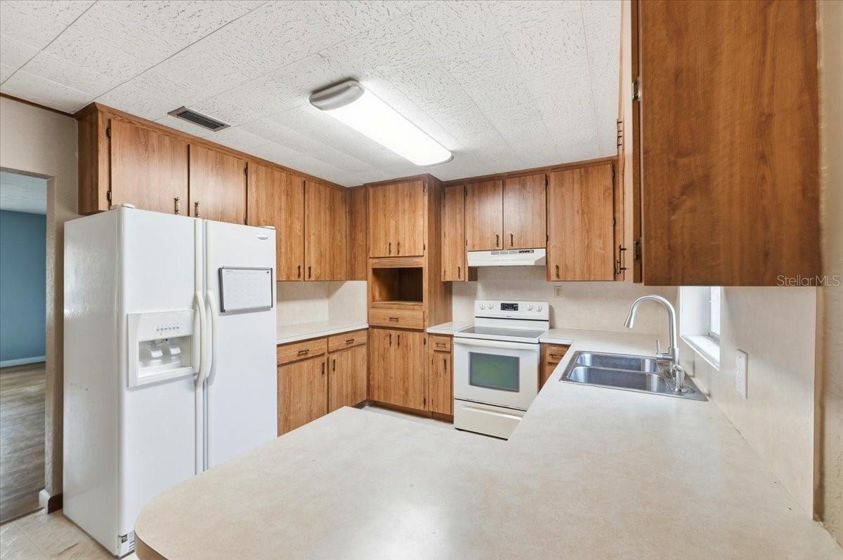 SHADOW LAWN - Residential