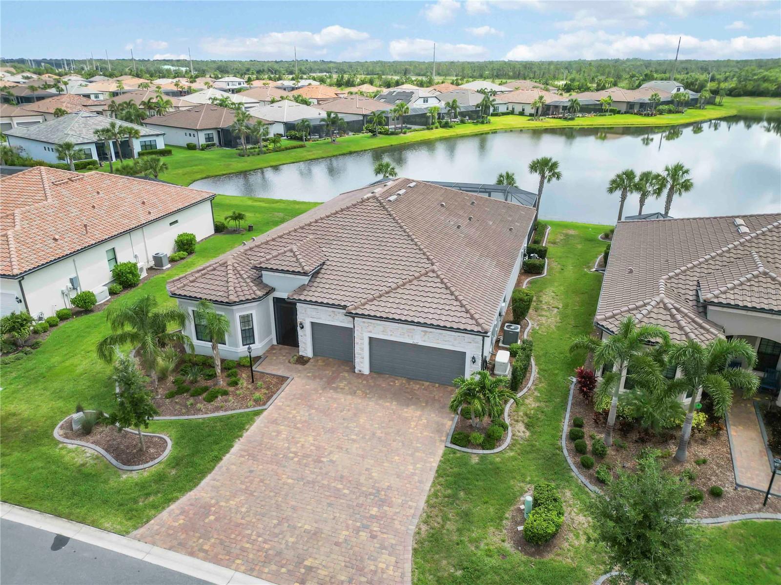 7327 SUMMERLAND COVE