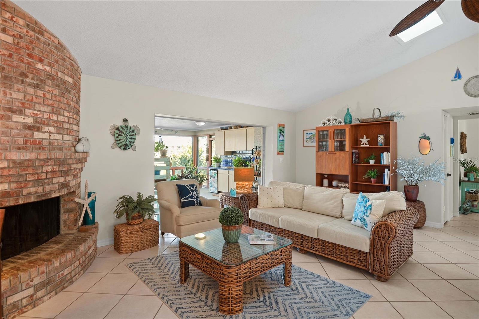 HIDDEN HARBOUR - Residential