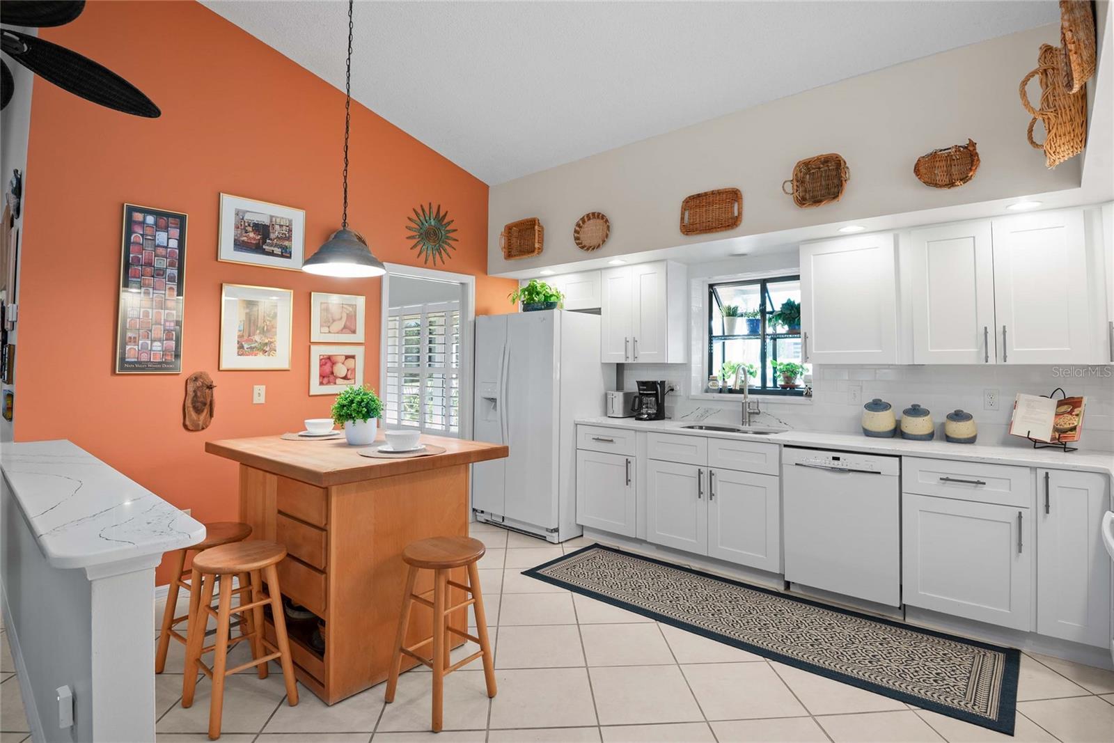 HIDDEN HARBOUR - Residential