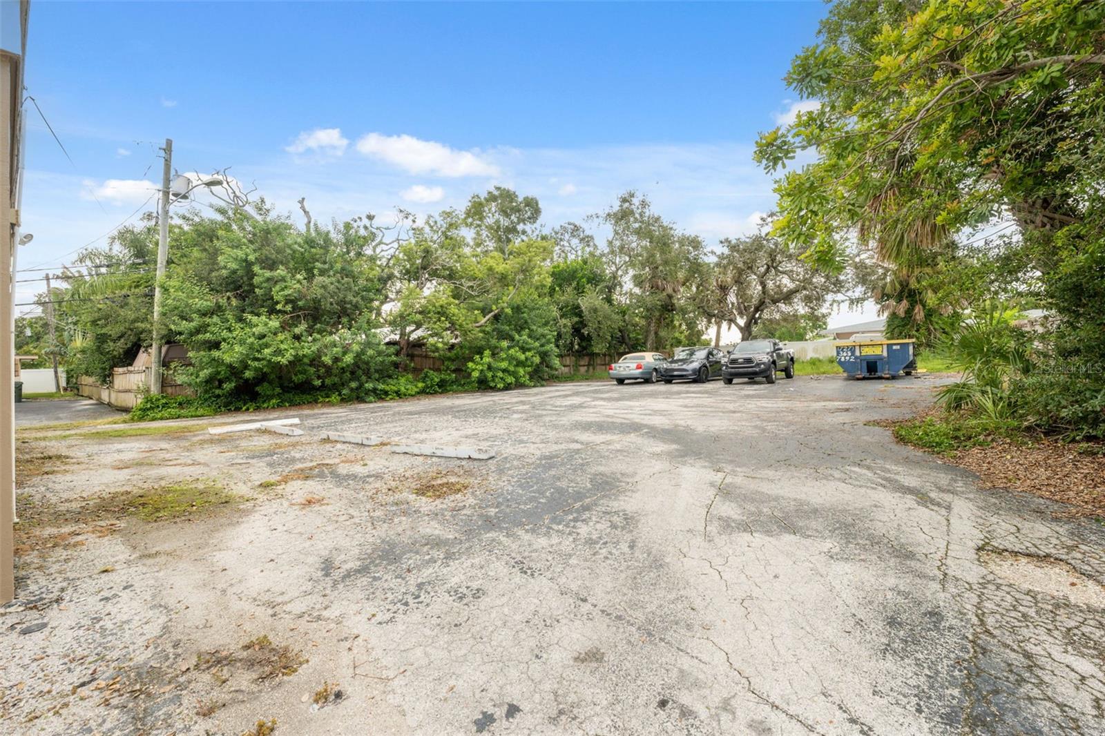 ACREAGE & UNREC - Commercial Sale