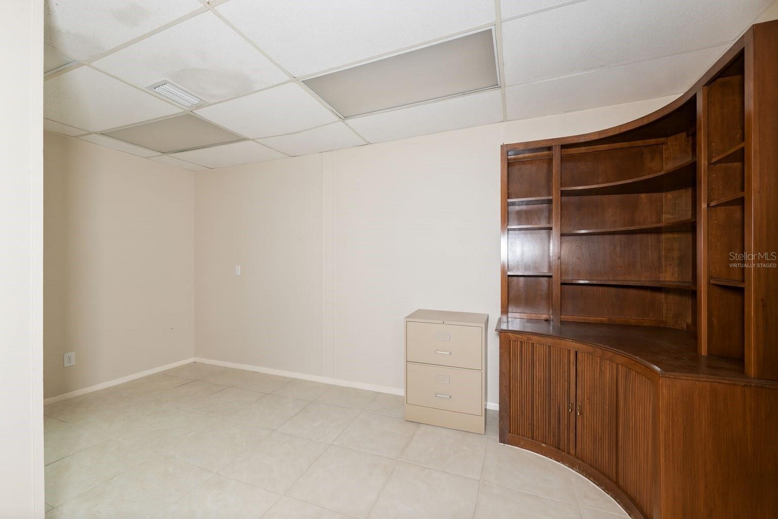 ACREAGE & UNREC - Commercial Sale