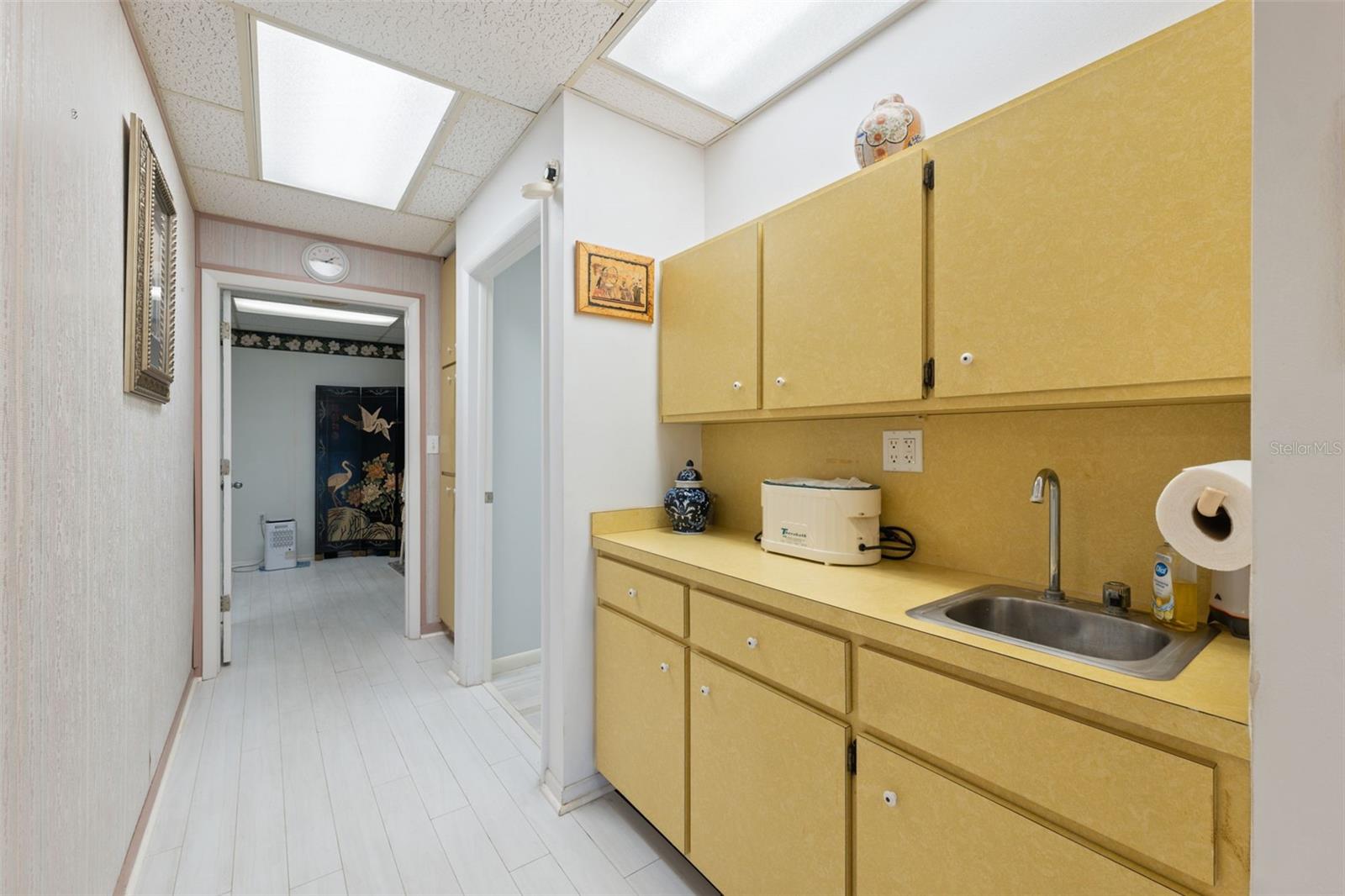 ACREAGE & UNREC - Commercial Sale