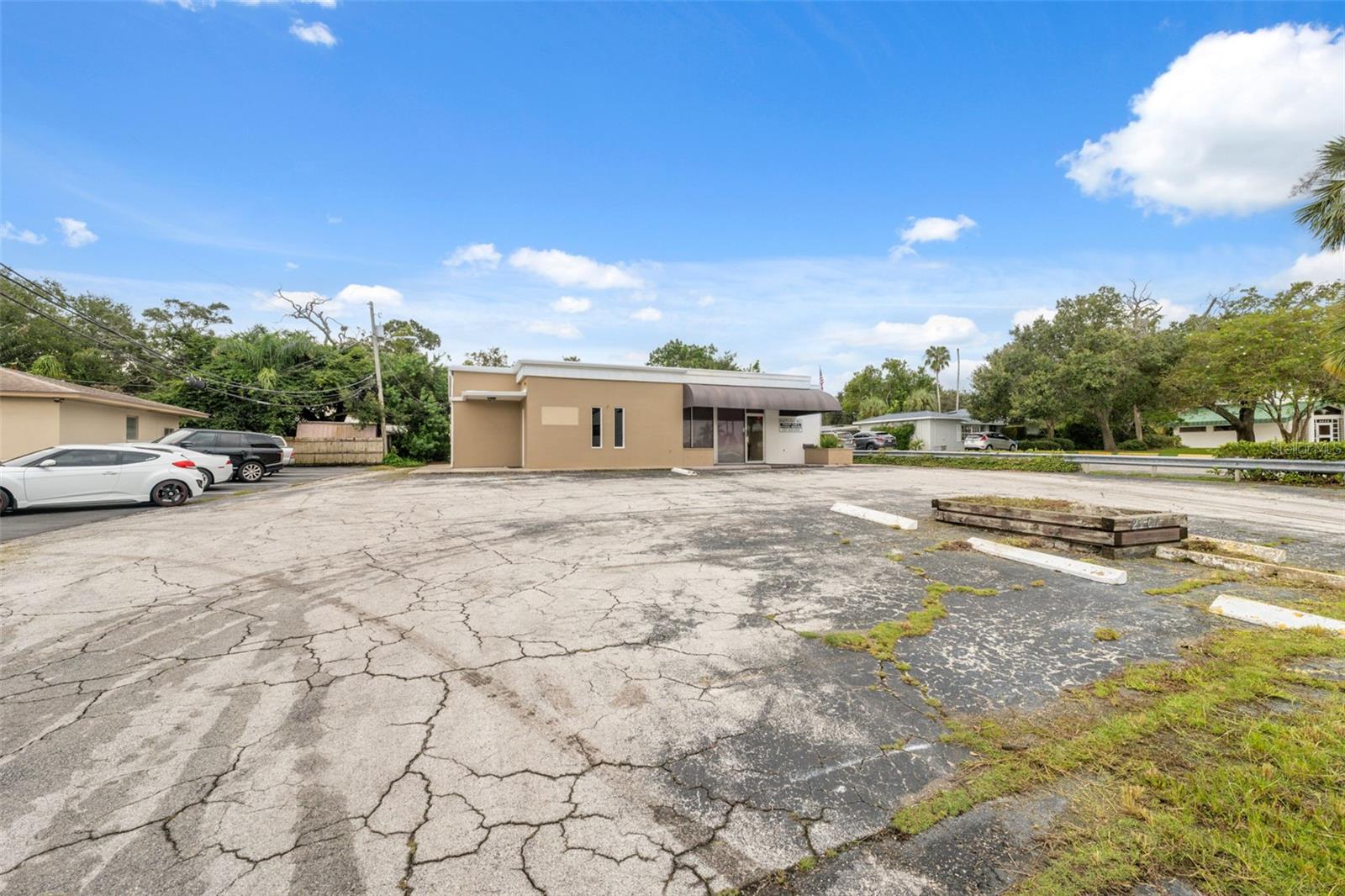 ACREAGE & UNREC - Commercial Sale