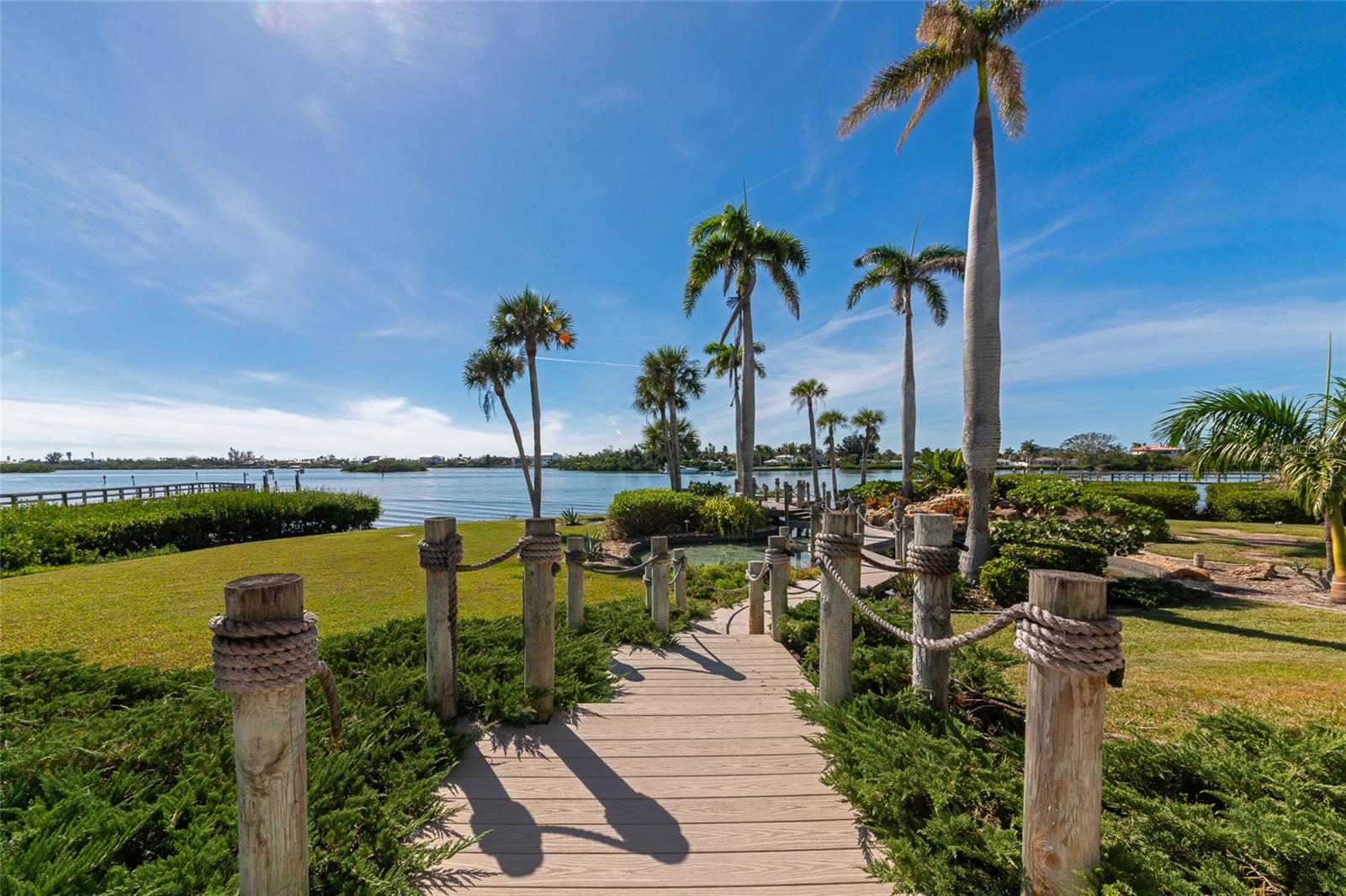 SOUTHBAY YACHT & RACQUET CLUB - Residential