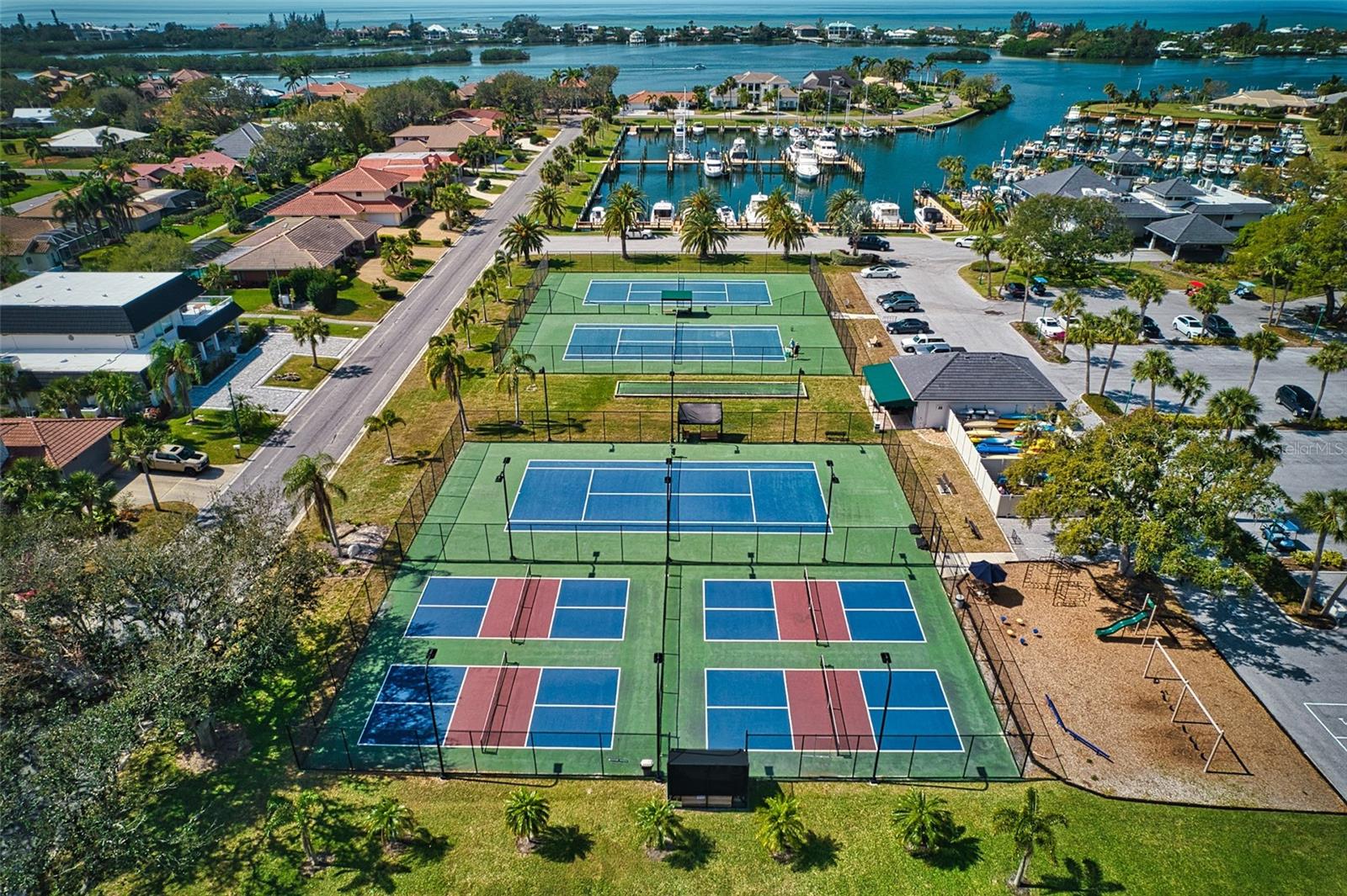 SOUTHBAY YACHT & RACQUET CLUB - Residential