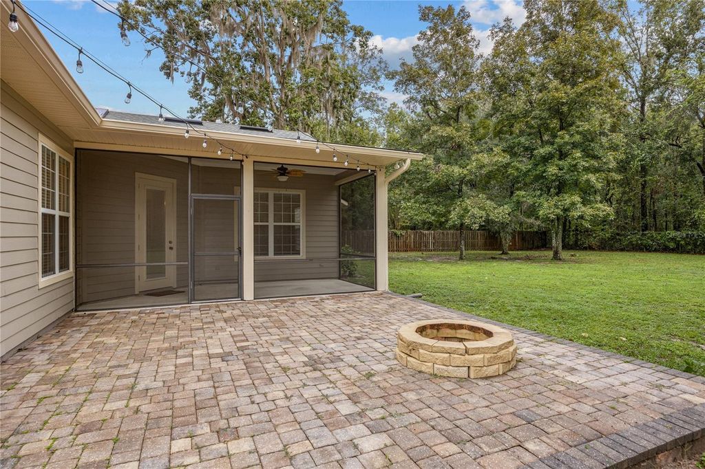 Photo of 7738 White Oaks Road, Alachua, FL 32615 (MLS # GC534637)