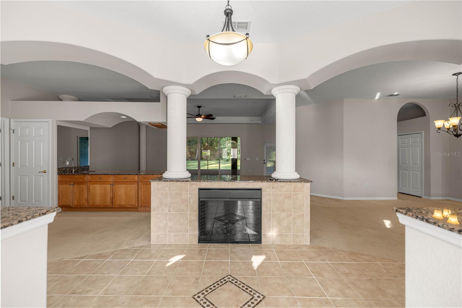 11250 N BLACKFOOT POINT