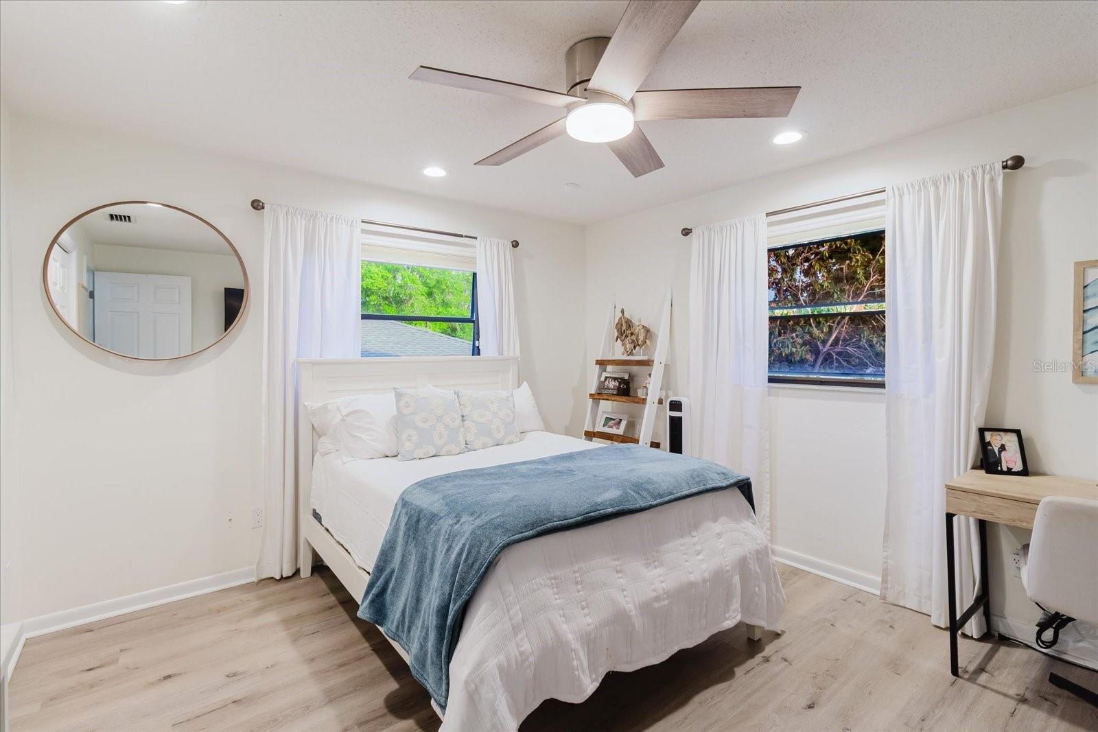 WESTLAKE VILLAGE - Residential