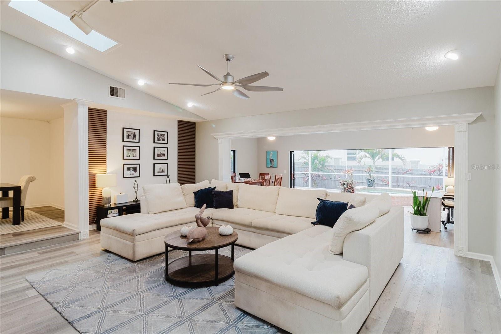 WESTLAKE VILLAGE - Residential