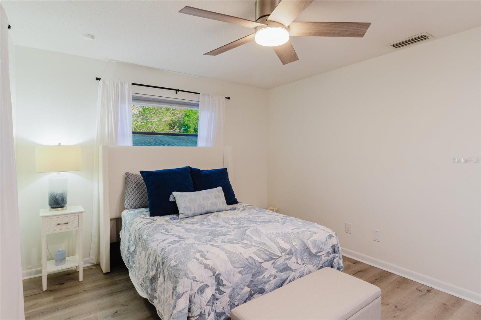 WESTLAKE VILLAGE - Residential