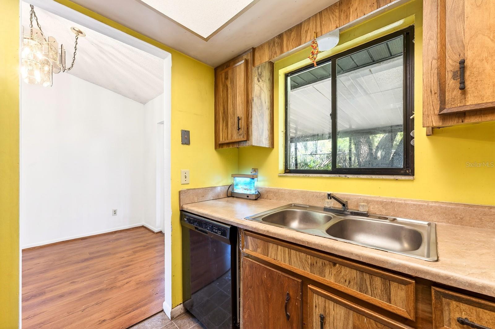 COUNTRYSIDE - Residential