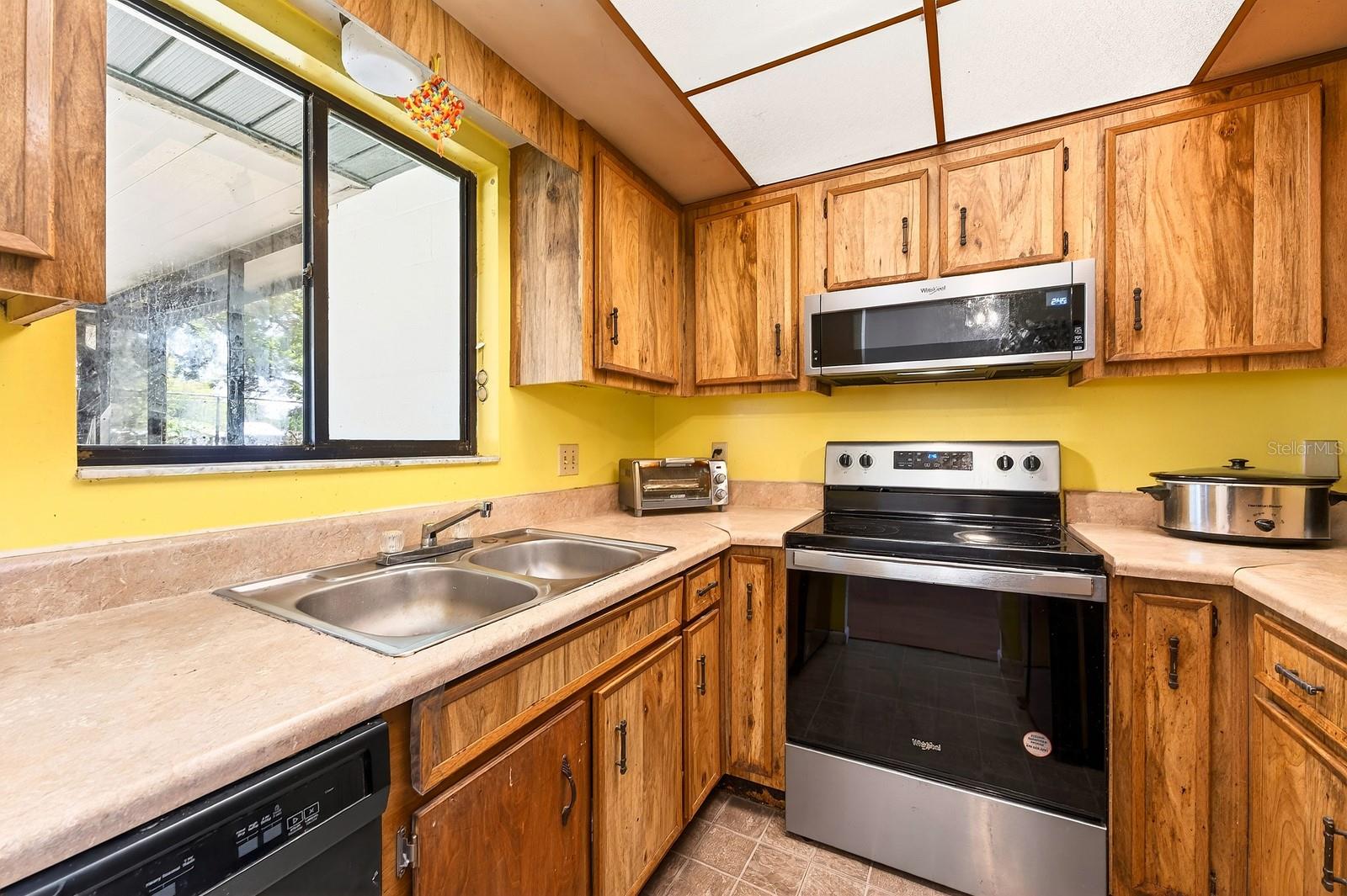 COUNTRYSIDE - Residential