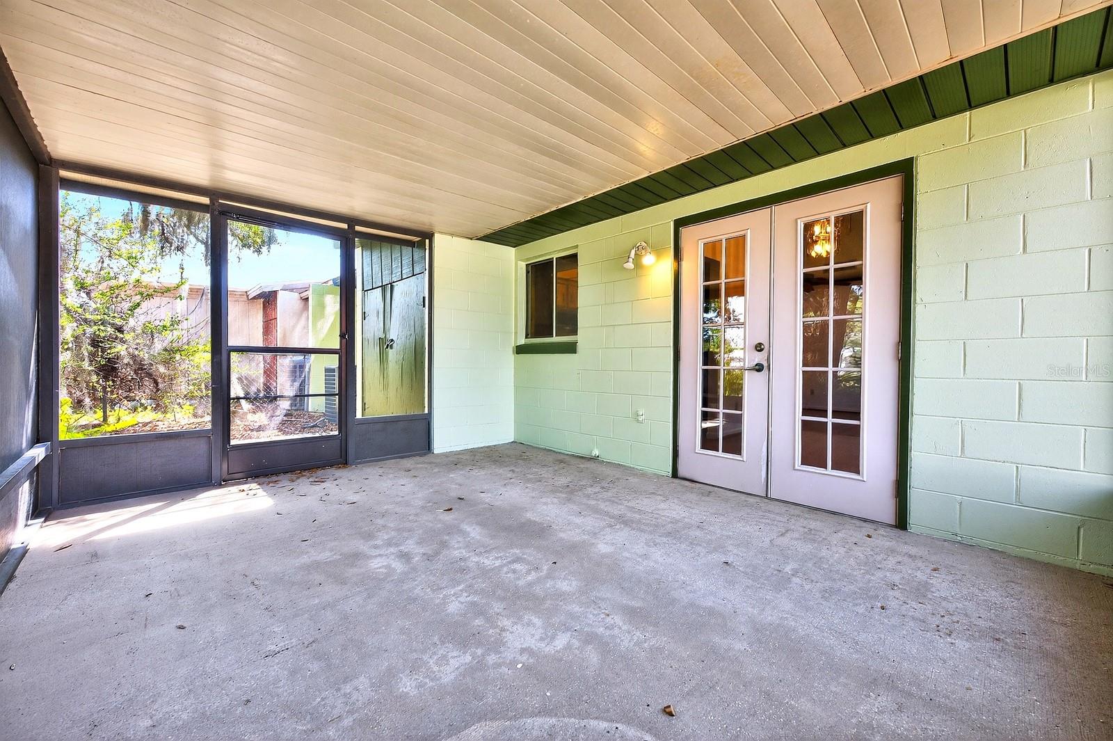 COUNTRYSIDE - Residential