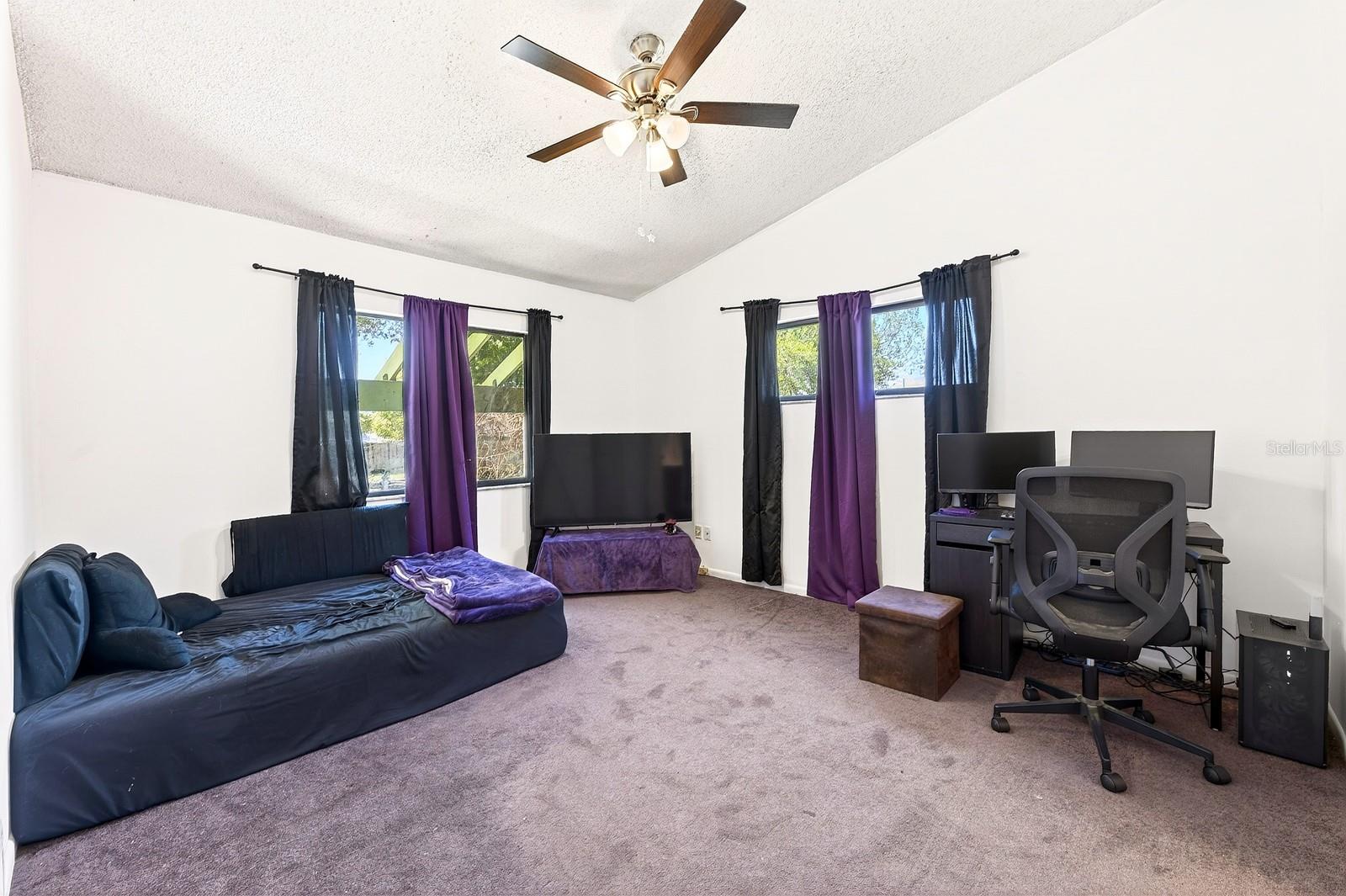 COUNTRYSIDE - Residential