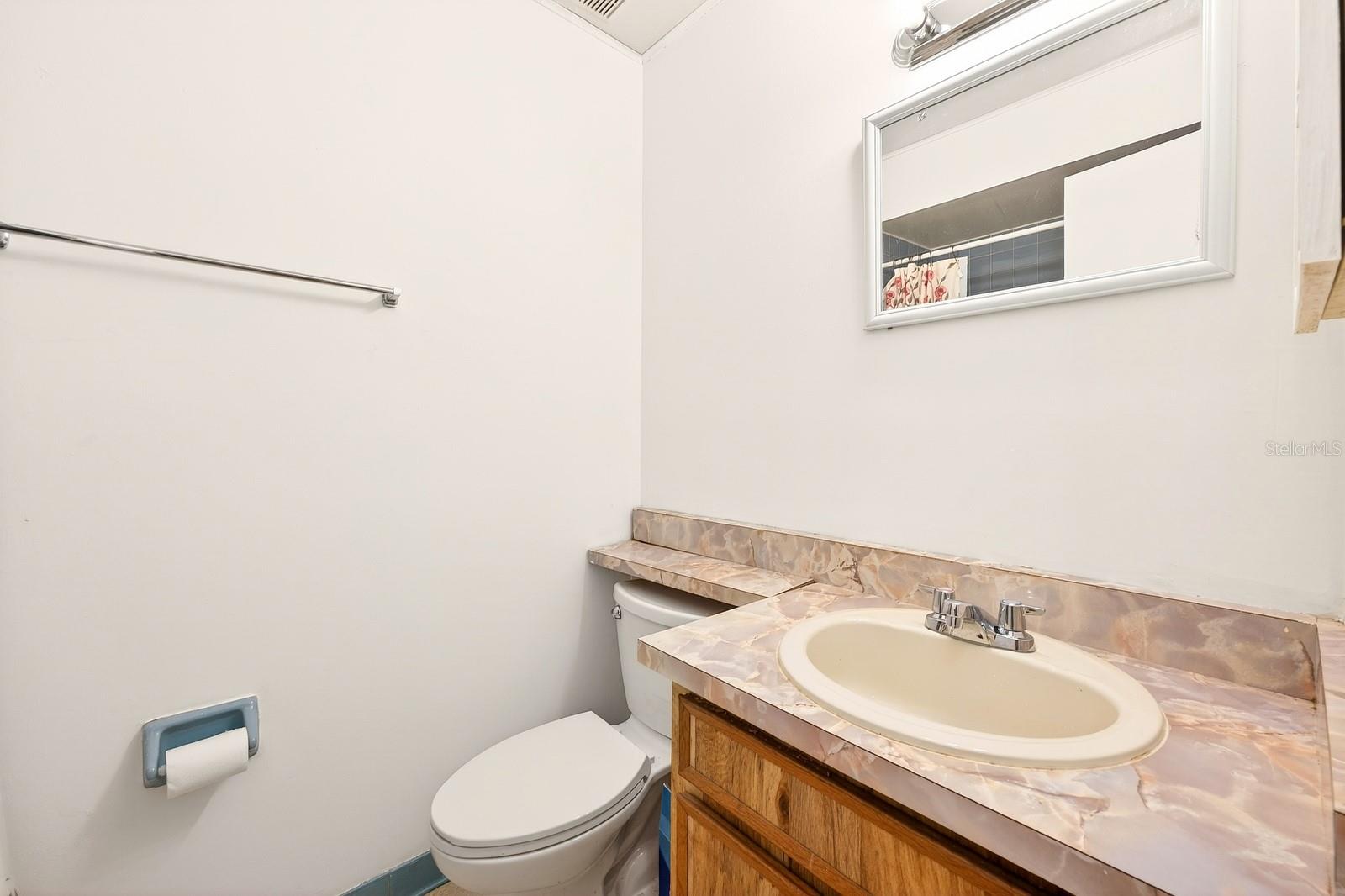 COUNTRYSIDE - Residential