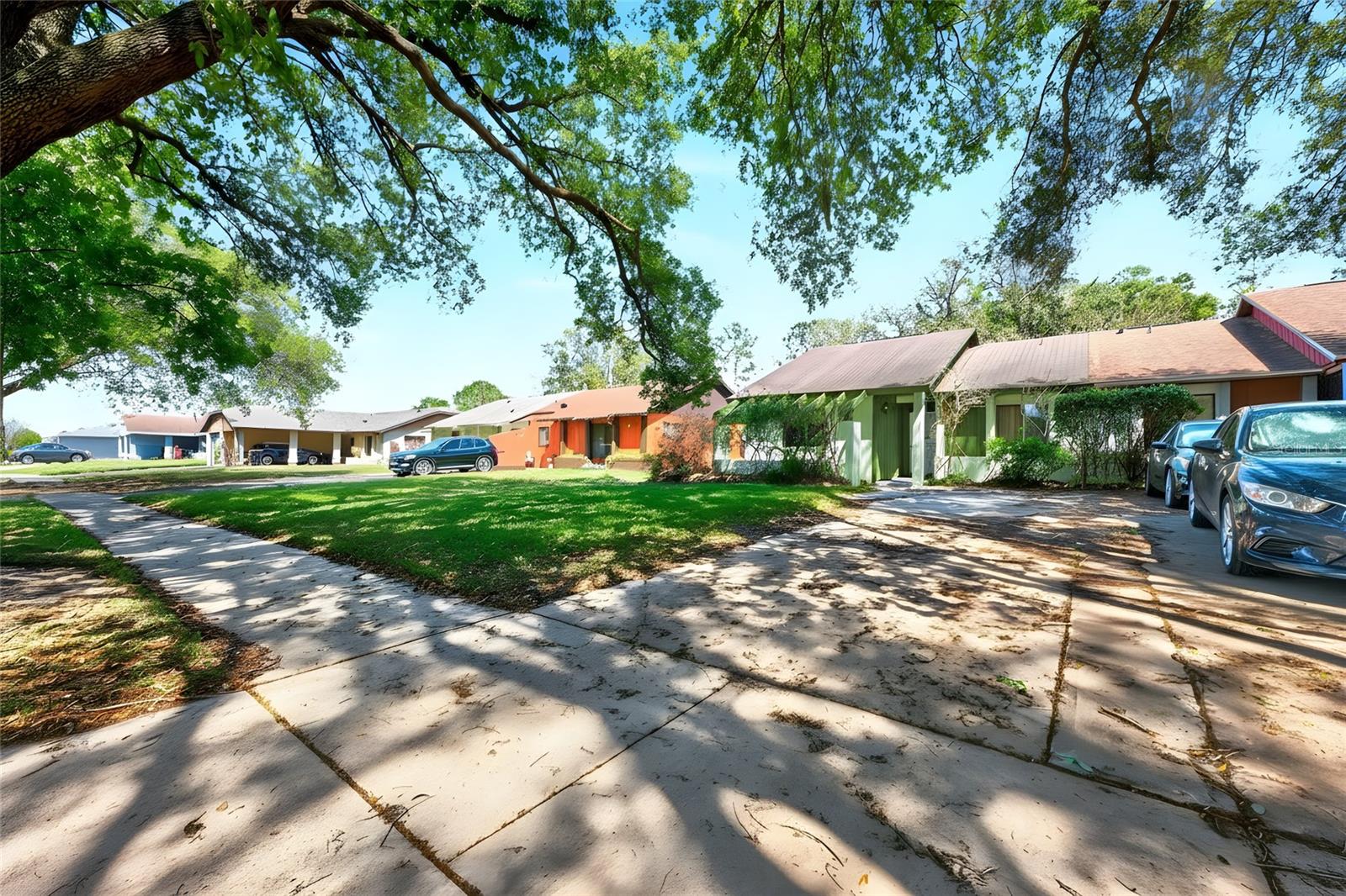 COUNTRYSIDE - Residential