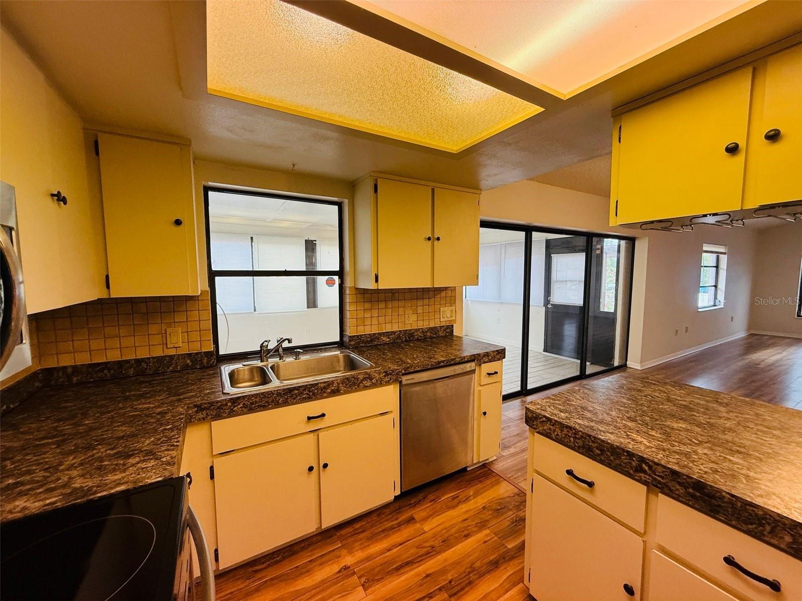 HEATHER PH VI - Residential Lease