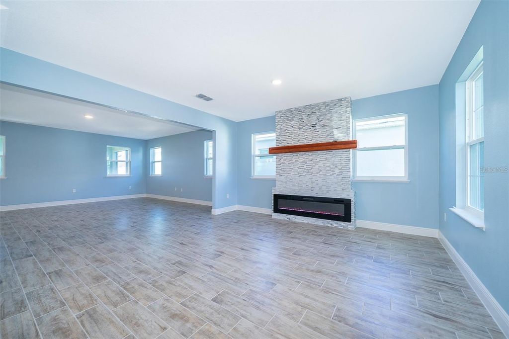 Photo of 626 Taft Drive, Davenport, FL 33837 (MLS # O6354158)