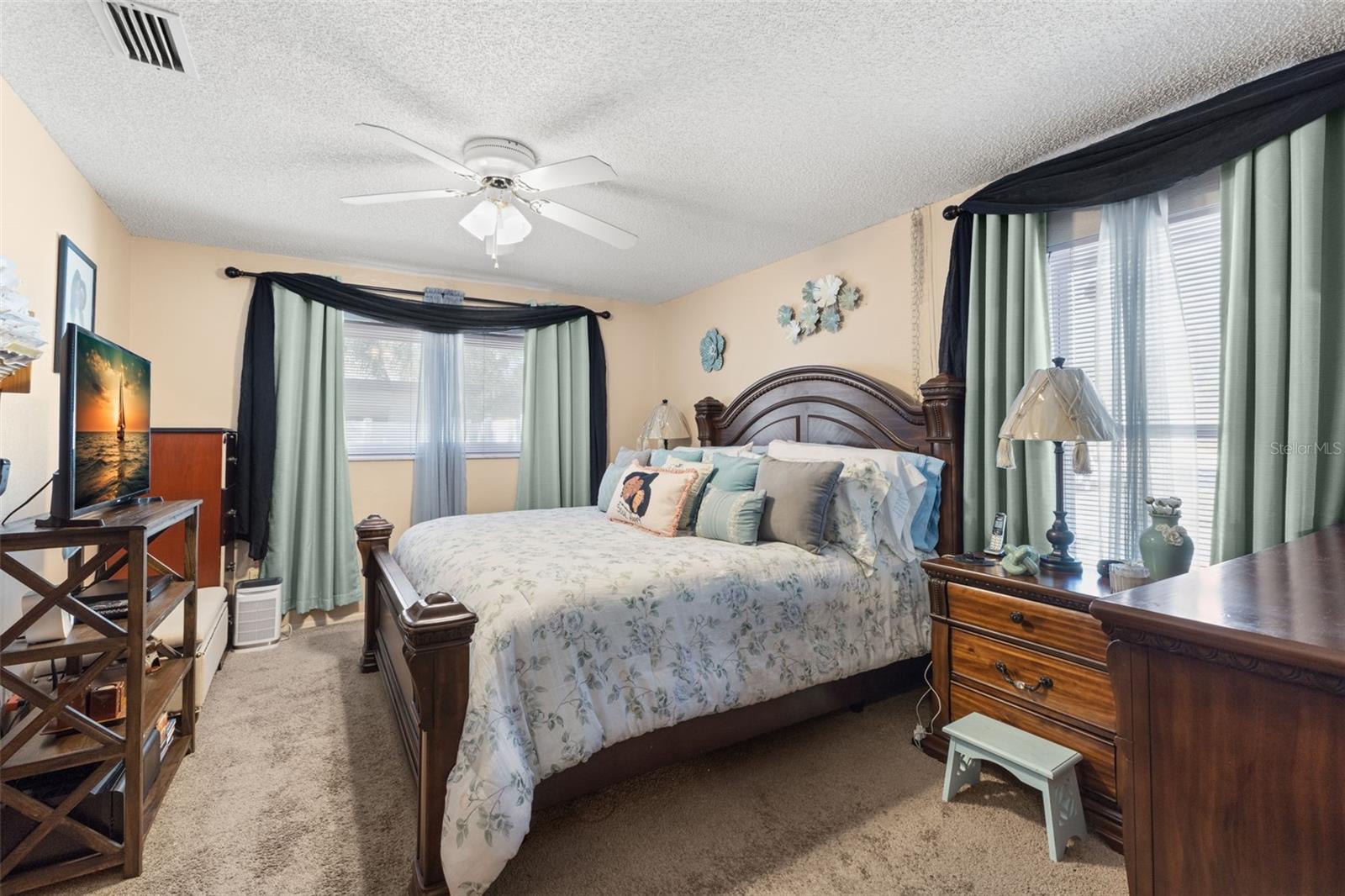 SUNSET HIGHLANDS - Residential