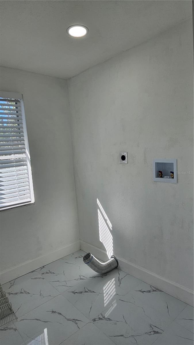 BETTY LANE HEIGHTS 2ND ADD - Residential