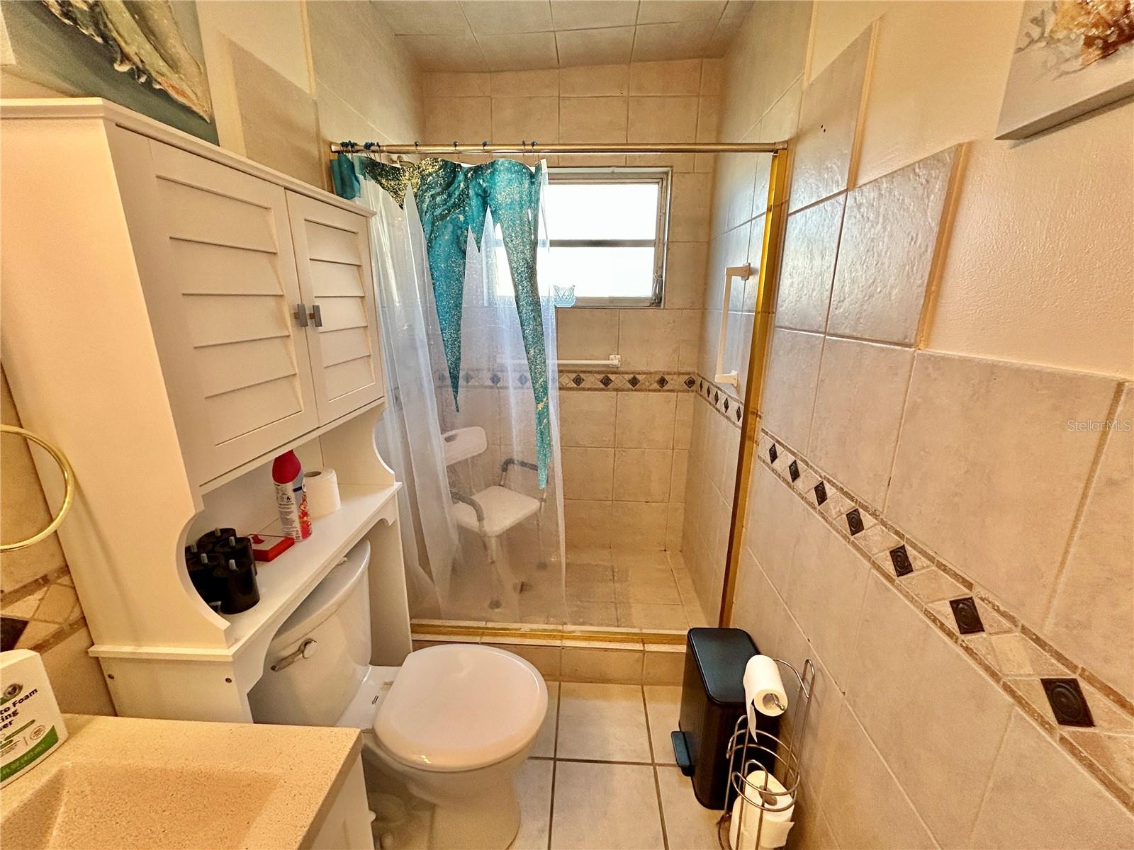 ON TOP OF THE WORLD - Residential